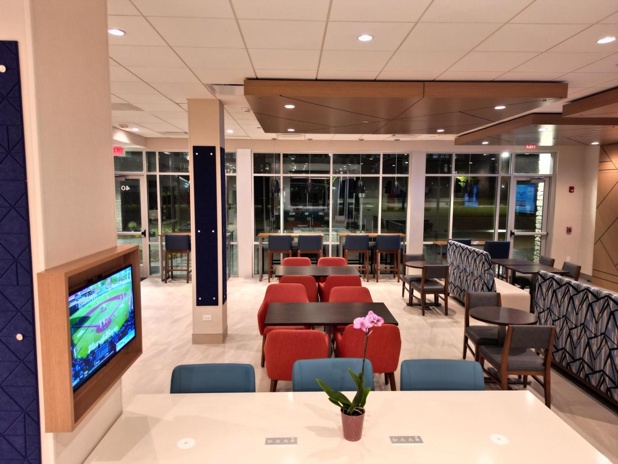 Holiday Inn Express & Suites Chicago Schaumburg By Ihg Exterior foto