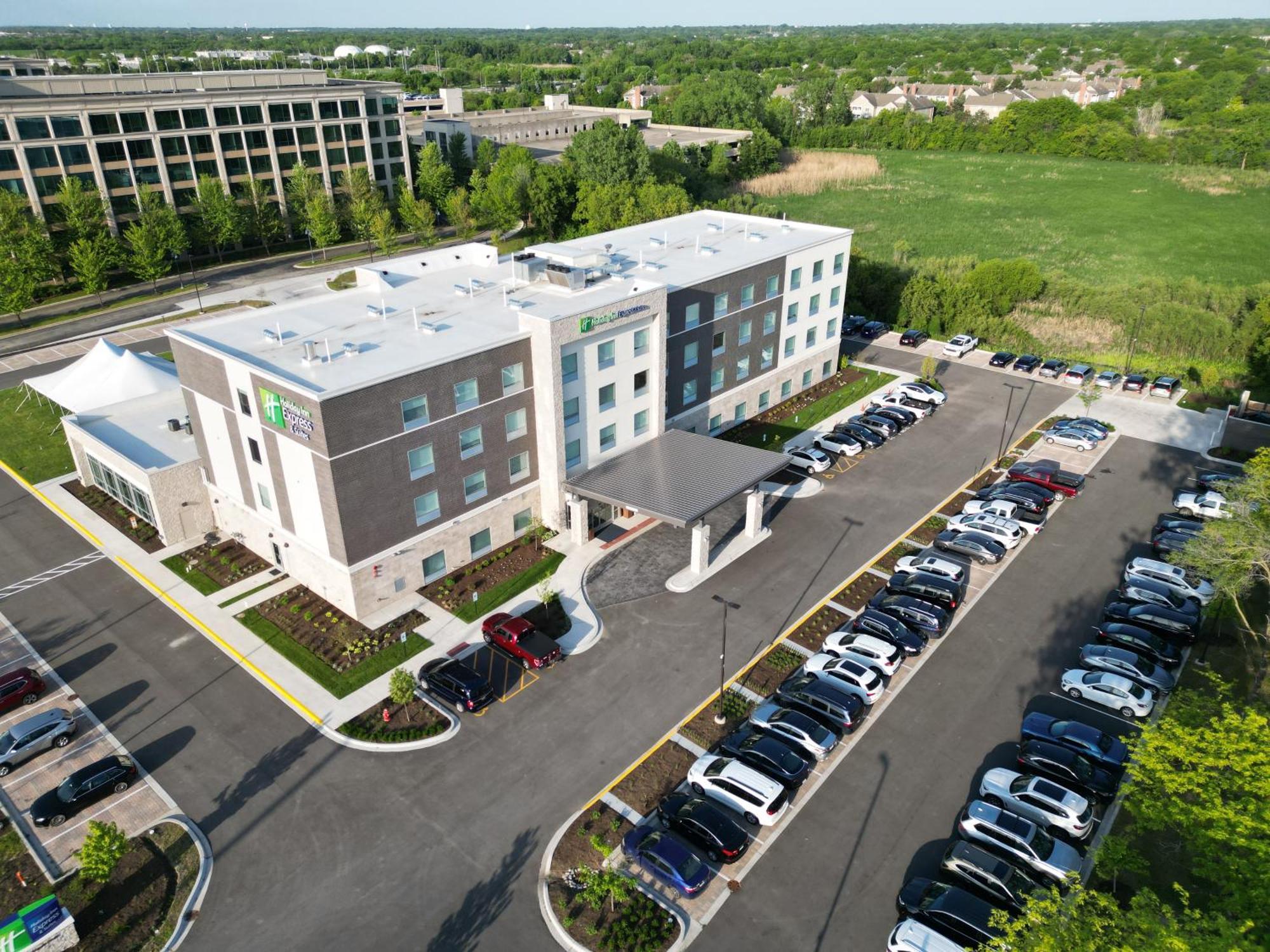Holiday Inn Express & Suites Chicago Schaumburg By Ihg Exterior foto