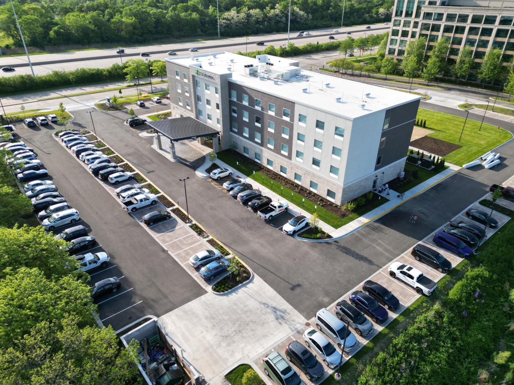 Holiday Inn Express & Suites Chicago Schaumburg By Ihg Exterior foto